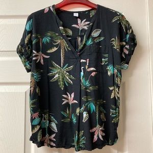 Women’s Old Navy top size XS